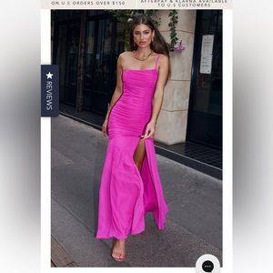 NEVER WORN - Tags still on